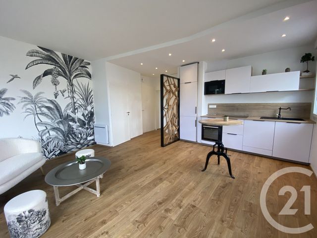 Appartement F3 à vendre - 3 pièces - 56.45 m2 - LES SABLES D OLONNE - 85 - PAYS-DE-LOIRE - Century 21 Bleu Marine